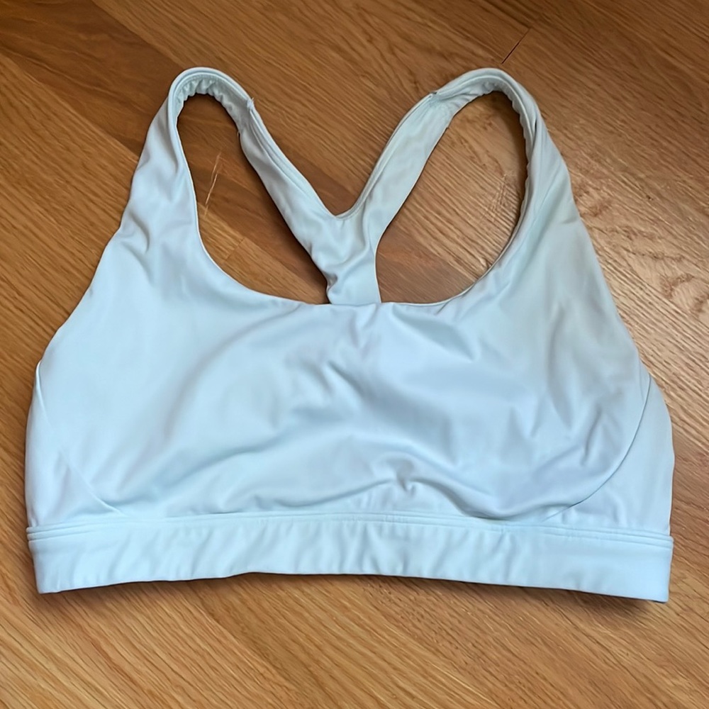 Athleta Ultimate Bra in Super Sonic Oasis Blue